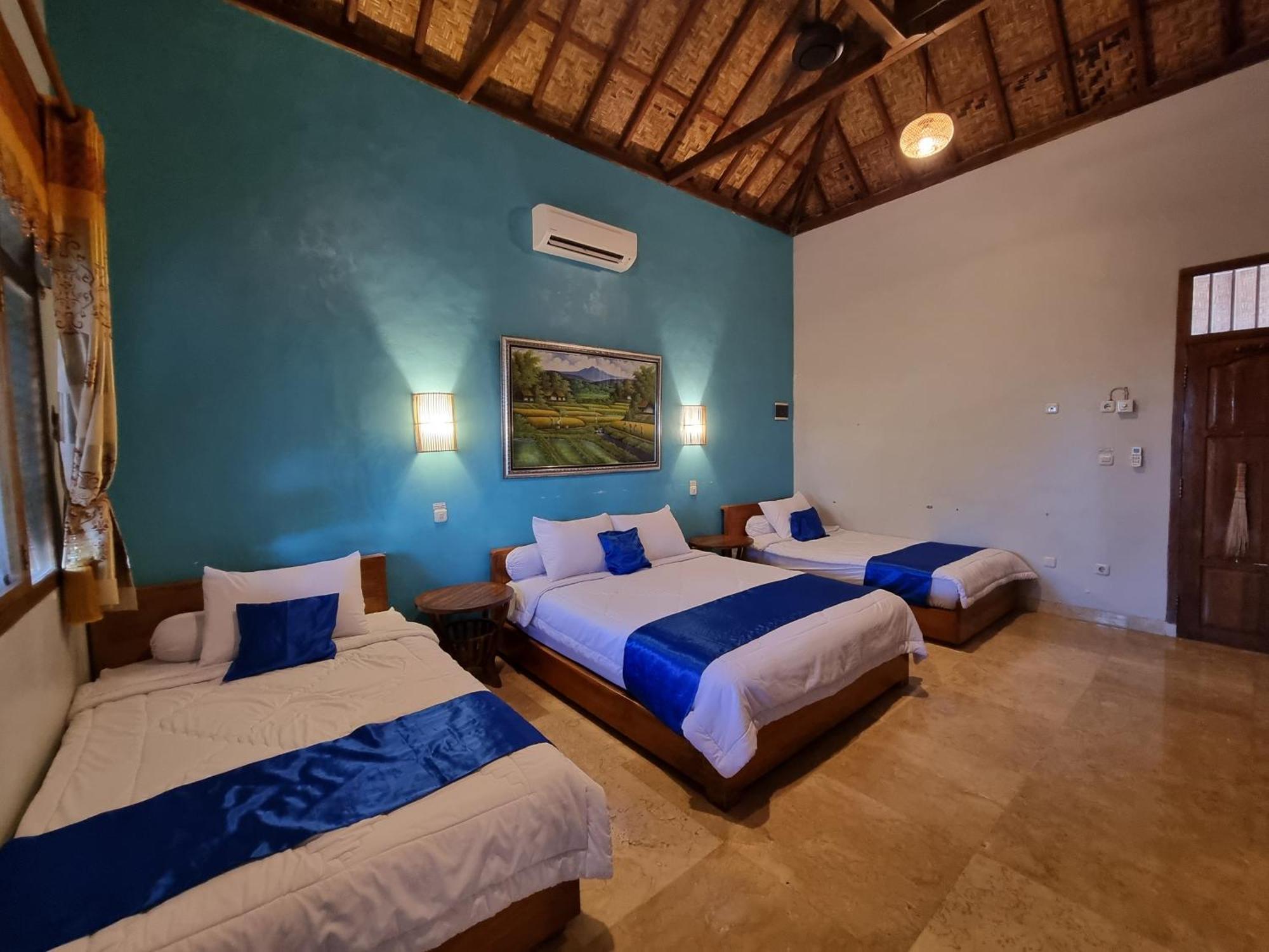 Istana Ombak Eco Resort Pacitan Buitenkant foto