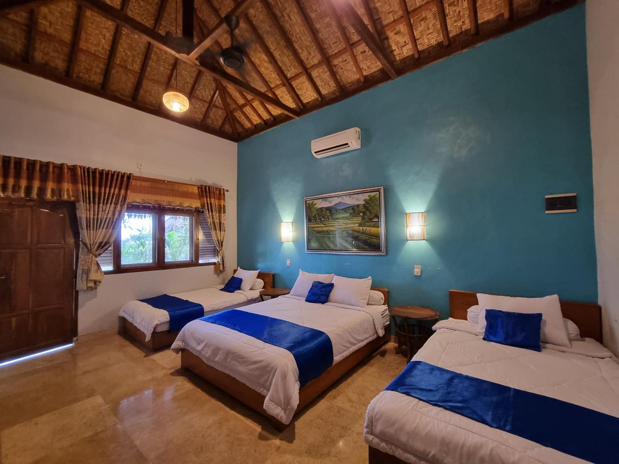 Istana Ombak Eco Resort Pacitan Buitenkant foto