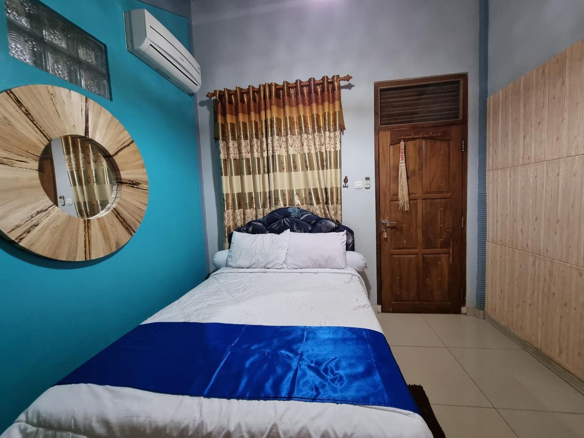 Istana Ombak Eco Resort Pacitan Buitenkant foto
